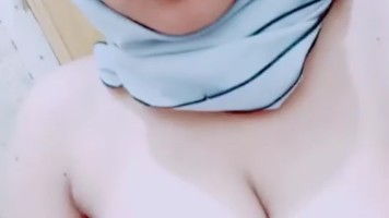 Mahasiswi Berhijab Sange Colmek Full Video
