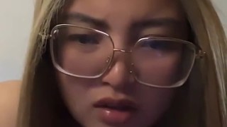 Irene Junitas Cewek Berkacamata Live Santuy HOT